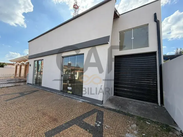 Loja com 108m², para alugar, no bairro Centro em Holambra