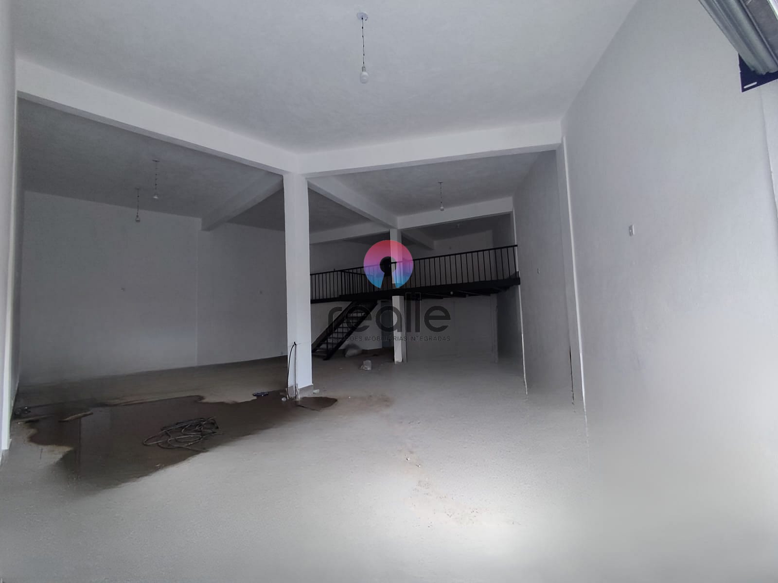 Loja-Salão, 255 m² - Foto 1