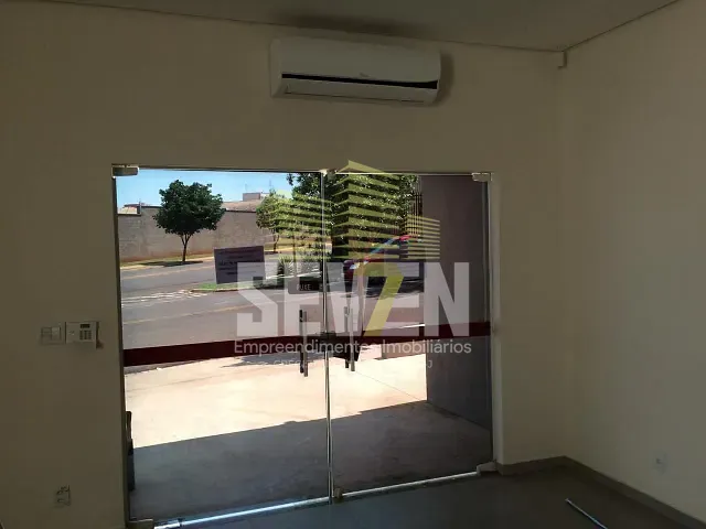 Loja com 363m², para alugar, no bairro Vila Mariana em Bauru