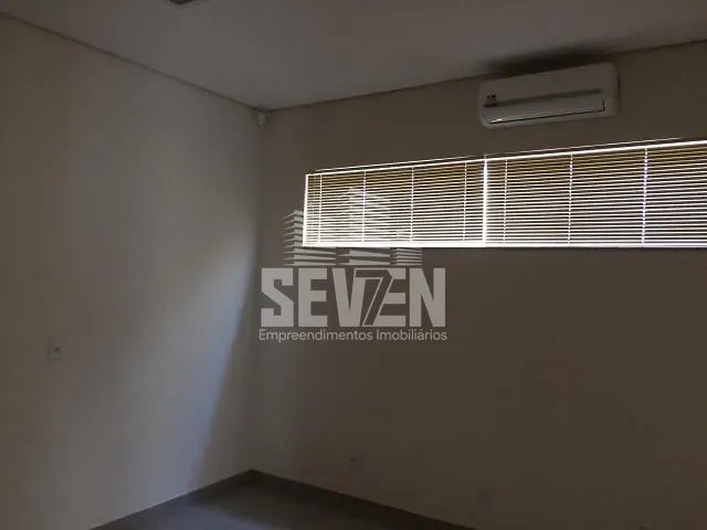 Loja com 363m², para alugar, no bairro Vila Mariana em Bauru