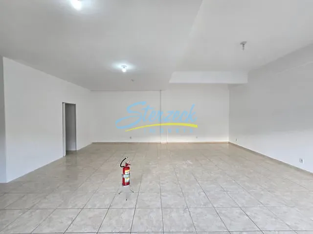 Loja com 87m², para alugar, no bairro Capela em Vinhedo