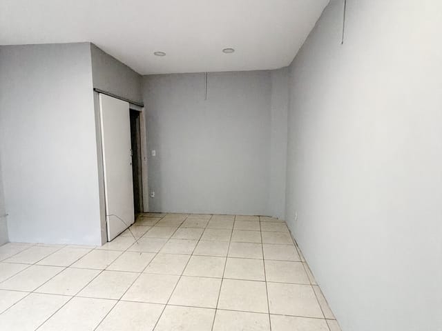 Loja para alugar, no bairro Centro em Macaé