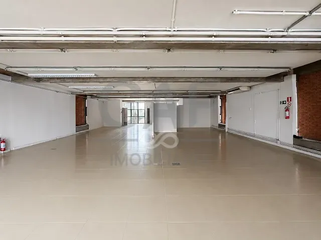 Loja com 1233m², à venda ou para alugar, no bairro Centro em Santo Antônio de Posse