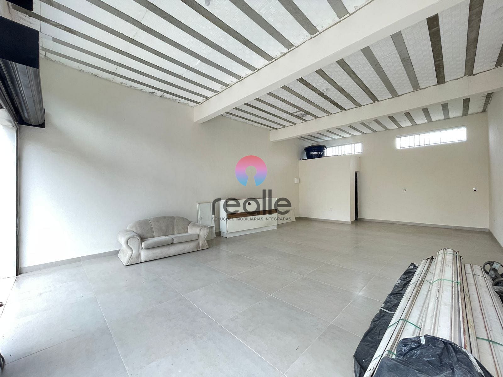 Loja-Salão, 60 m² - Foto 1