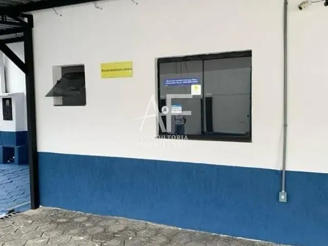 Loja com 388m², à venda, no bairro Centro em Taubaté