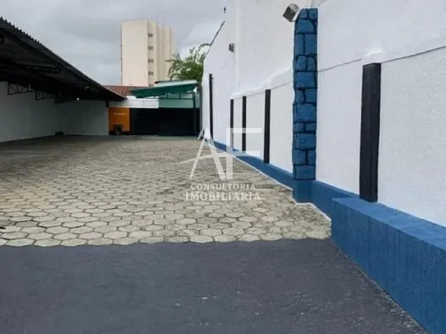 Loja com 388m², à venda, no bairro Centro em Taubaté