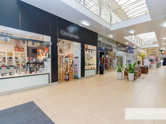 Loja à venda, no bairro Bacacheri em Curitiba