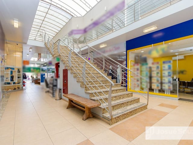 Loja à venda, no bairro Bacacheri em Curitiba