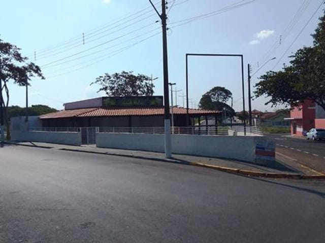 Loja com 300m², para alugar, no bairro Jardim Pérola em Birigüi