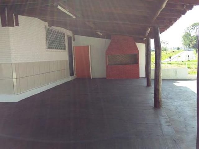 Loja com 300m², para alugar, no bairro Jardim Pérola em Birigüi