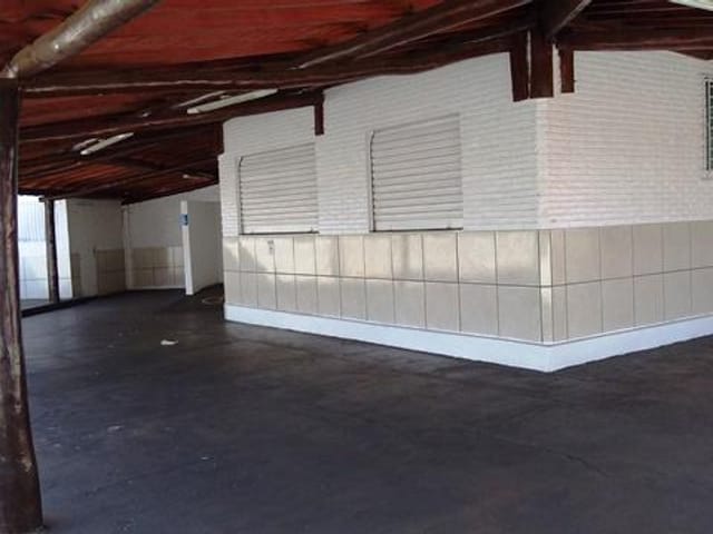Loja com 300m², para alugar, no bairro Jardim Pérola em Birigüi