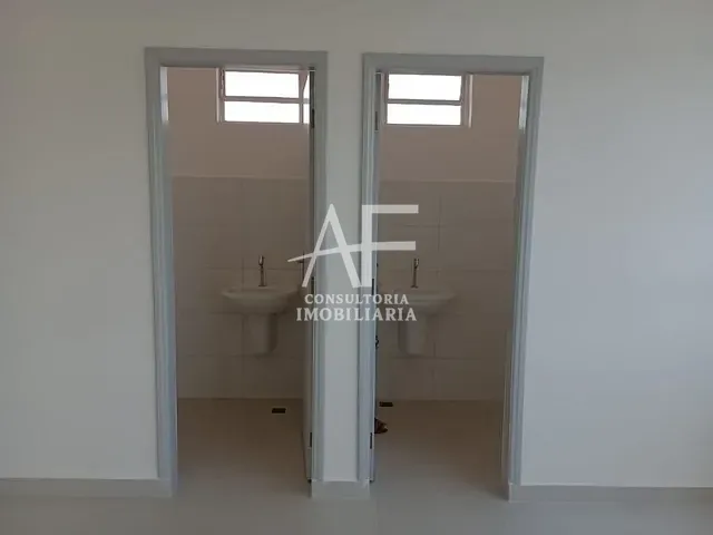 Loja com 250m², para alugar, no bairro Jardim Portugal em São José dos Campos