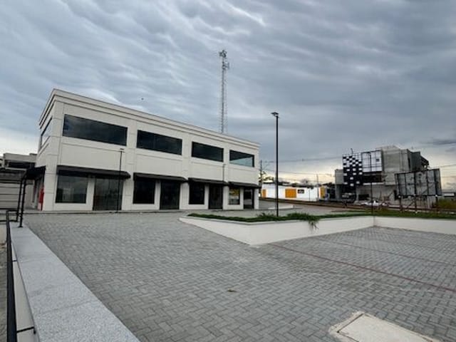 Loja com 122m², para alugar, no bairro Condomínio Residencial Colinas do Paratehy em São José dos Campos