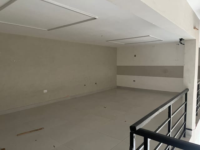 Loja para alugar, no bairro Vitória em Londrina