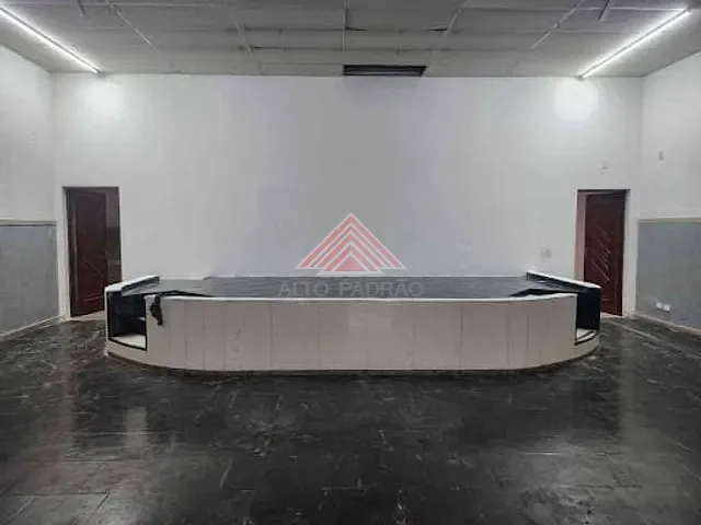 Loja com 350m², para alugar, no bairro Parque das Américas em Mauá