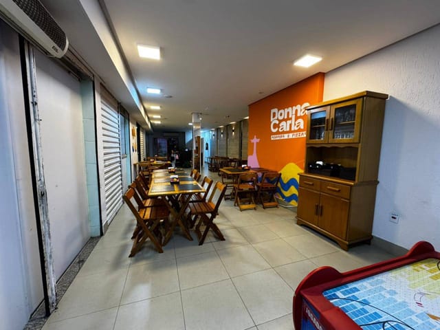 Loja com 648m², à venda, no bairro Glória em Macaé