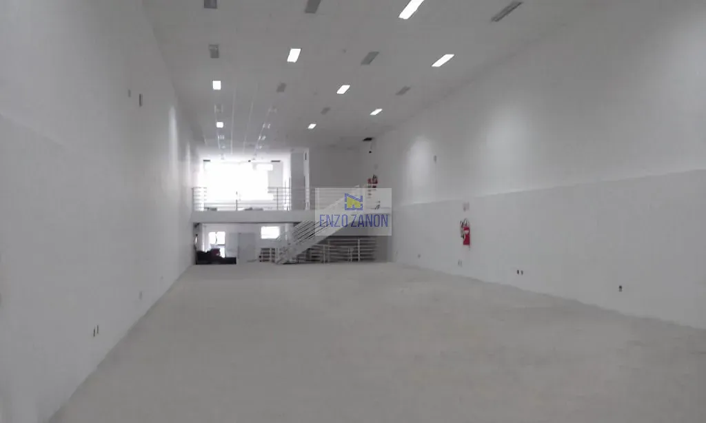 Loja-Salão, 576 m² - Foto 1