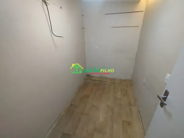 Loja 6 quartos e 2 banheiros, para alugar, no bairro Santa Isabel em Teresina