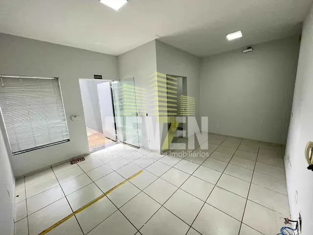 Loja com 330m², à venda, no bairro Vila Mesquita em Bauru