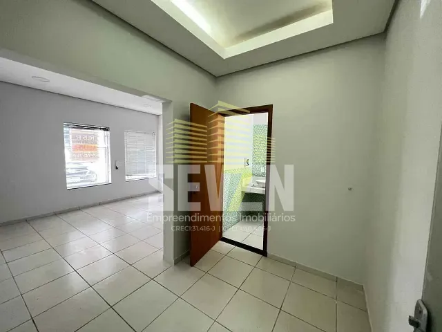 Loja com 330m², à venda, no bairro Vila Mesquita em Bauru