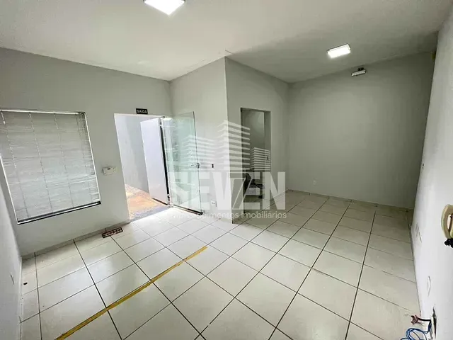 Loja com 330m², à venda, no bairro Vila Mesquita em Bauru
