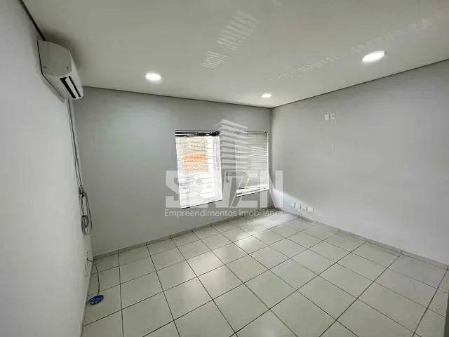 Loja com 330m², à venda, no bairro Vila Mesquita em Bauru