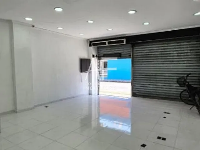 Loja com 56m², para alugar, no bairro Centro em Taubaté