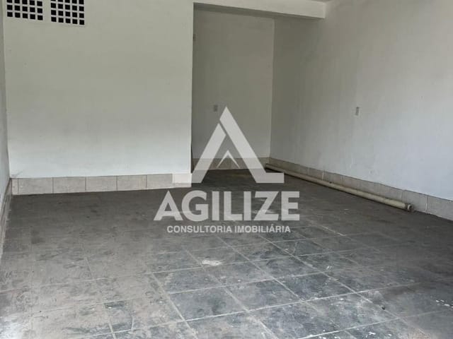Loja com 250m², para alugar, no bairro Sol e Mar em Macaé