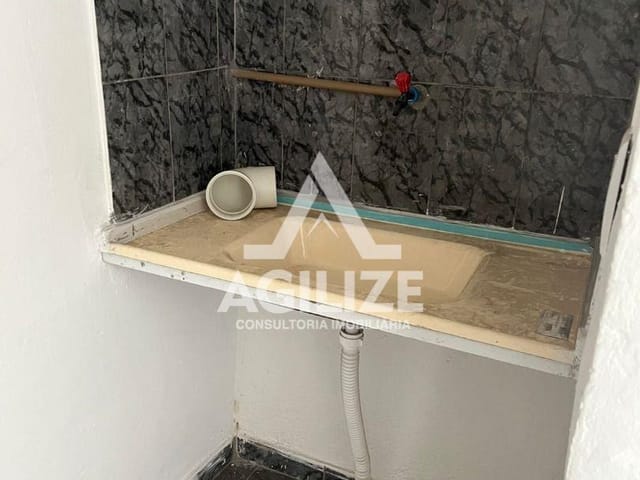 Loja com 250m², para alugar, no bairro Sol e Mar em Macaé