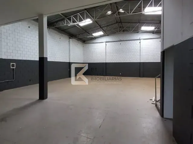 Loja com 250m², para alugar, no bairro Jardim Regente em Indaiatuba