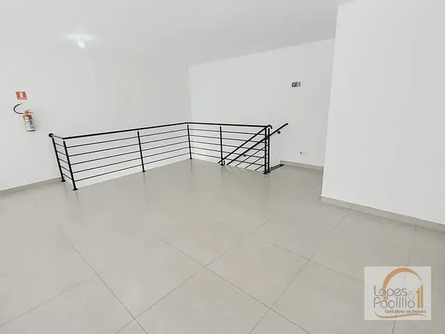 Loja com 136m², para alugar, no bairro Jardim Paulista em Atibaia