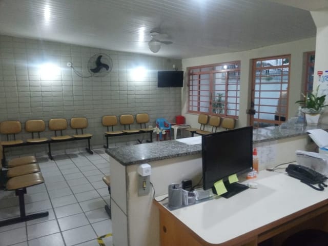 Loja com 480m², à venda, no bairro Vila Adyana em São José dos Campos