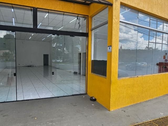 Loja com 190m², para alugar, no bairro Vila Chacrinha (Botujuru) em Campo Limpo Paulista