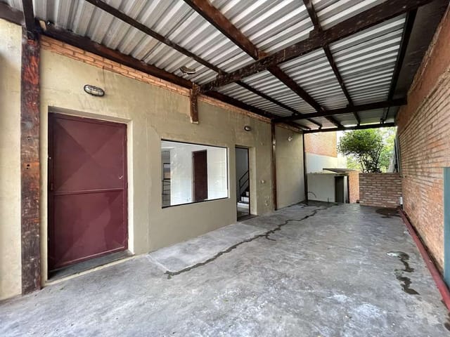 Loja com 351m², à venda, no bairro Chácara São João em Carapicuíba