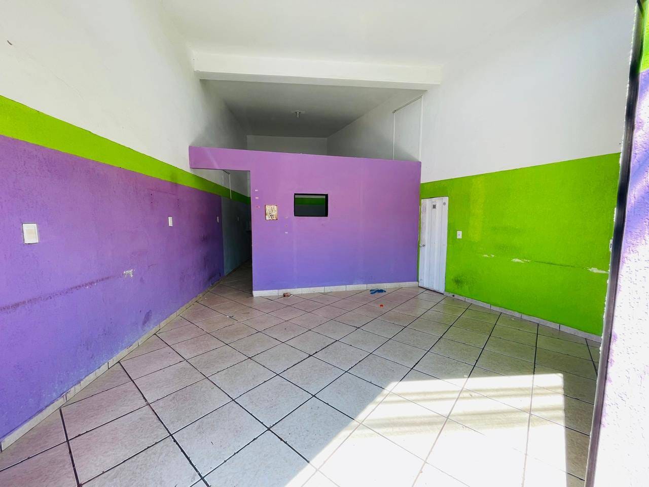 Loja-Salão, 50 m² - Foto 1