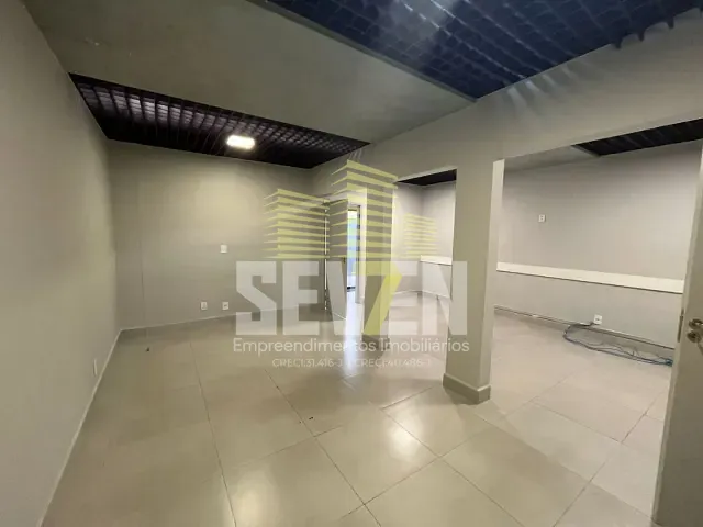 Loja com 354m², à venda ou para alugar, no bairro Centro em Bauru