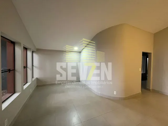Loja com 354m², à venda ou para alugar, no bairro Centro em Bauru