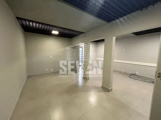 Loja com 354m², à venda ou para alugar, no bairro Centro em Bauru