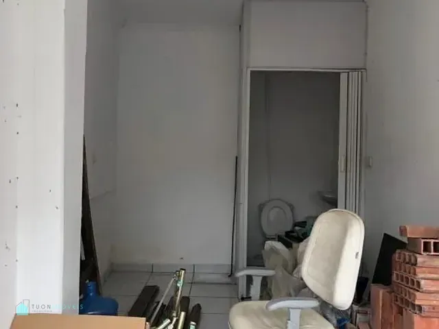 Loja com 10m², para alugar, no bairro Vila Cavaton em São Paulo