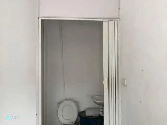 Loja com 10m², para alugar, no bairro Vila Cavaton em São Paulo