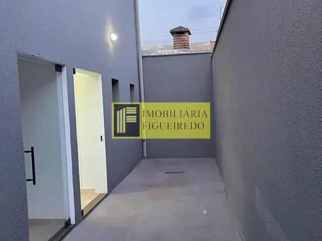 Loja com 230m², para alugar, no bairro Vila Santa Cândida em São José do Rio Preto
