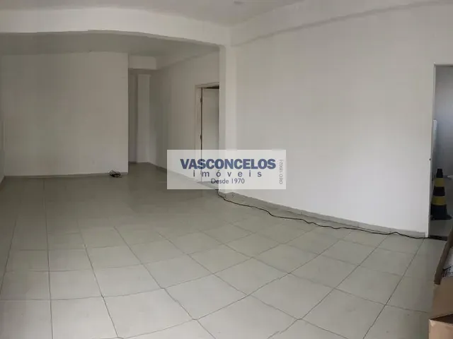 Loja com 75m², para alugar, no bairro Vila Rossi em São José dos Campos