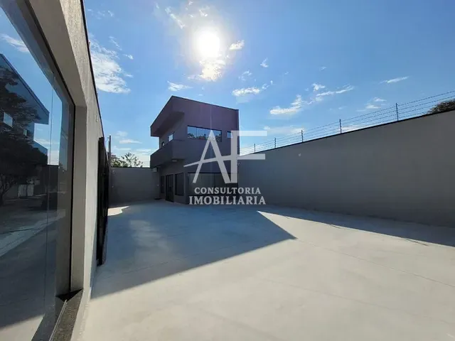 Loja com 232m², à venda, no bairro Vila São Geraldo em Taubaté