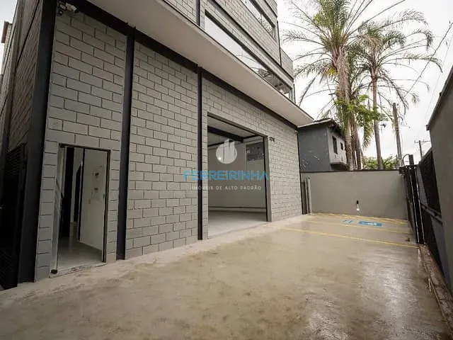 Ponto com 500m², à venda ou para alugar, no bairro Jardim Augusta em São José dos Campos