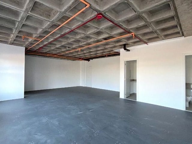 Loja com 142m², à venda, no bairro Bela Suiça em Londrina