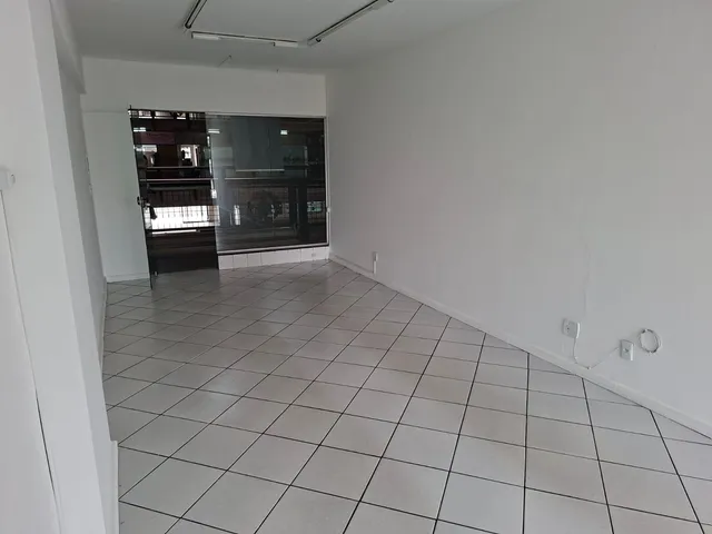 Loja para alugar, no bairro Barro Preto em Belo Horizonte