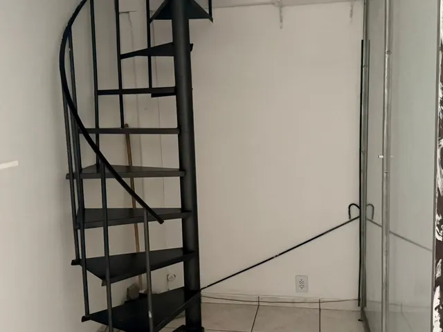 Loja para alugar, no bairro Barro Preto em Belo Horizonte