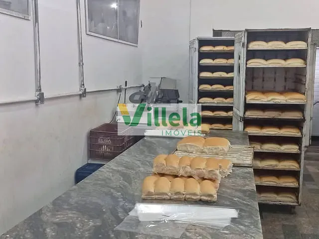 Loja com 253m², à venda, no bairro Vila Bandeirantes em Poá