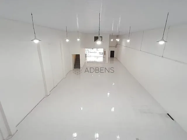 Loja com 500m², para alugar, no bairro Santo Amaro em São Paulo