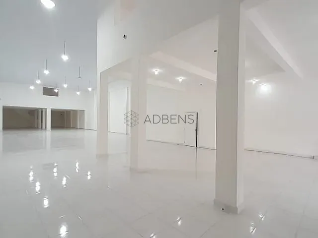 Loja com 500m², para alugar, no bairro Santo Amaro em São Paulo